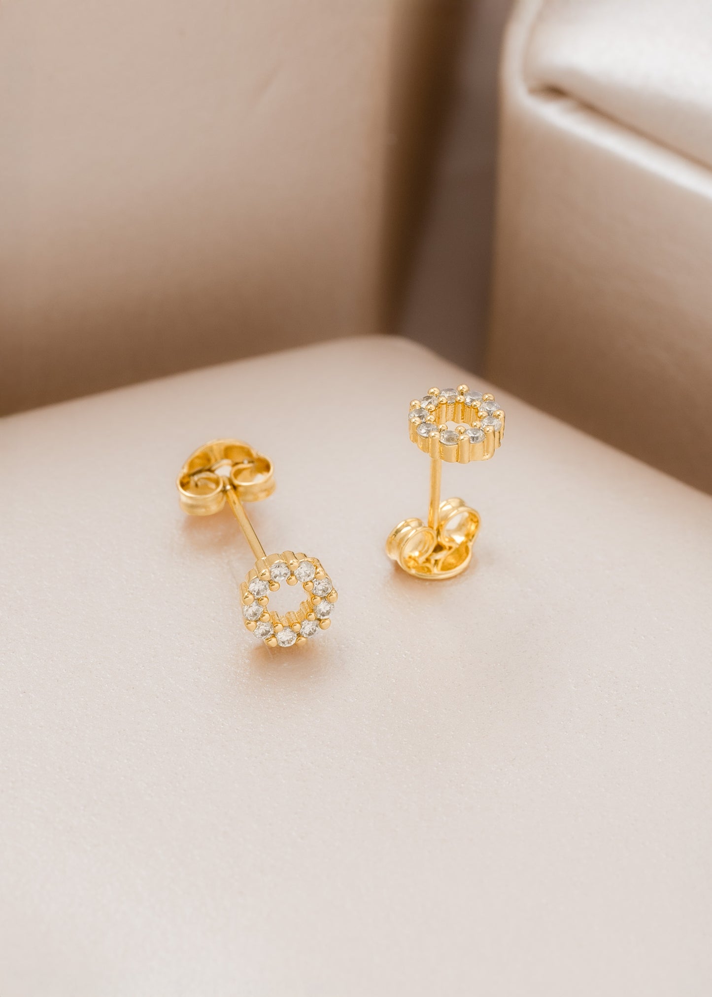 ARETE CRYSTAL CIRCLE