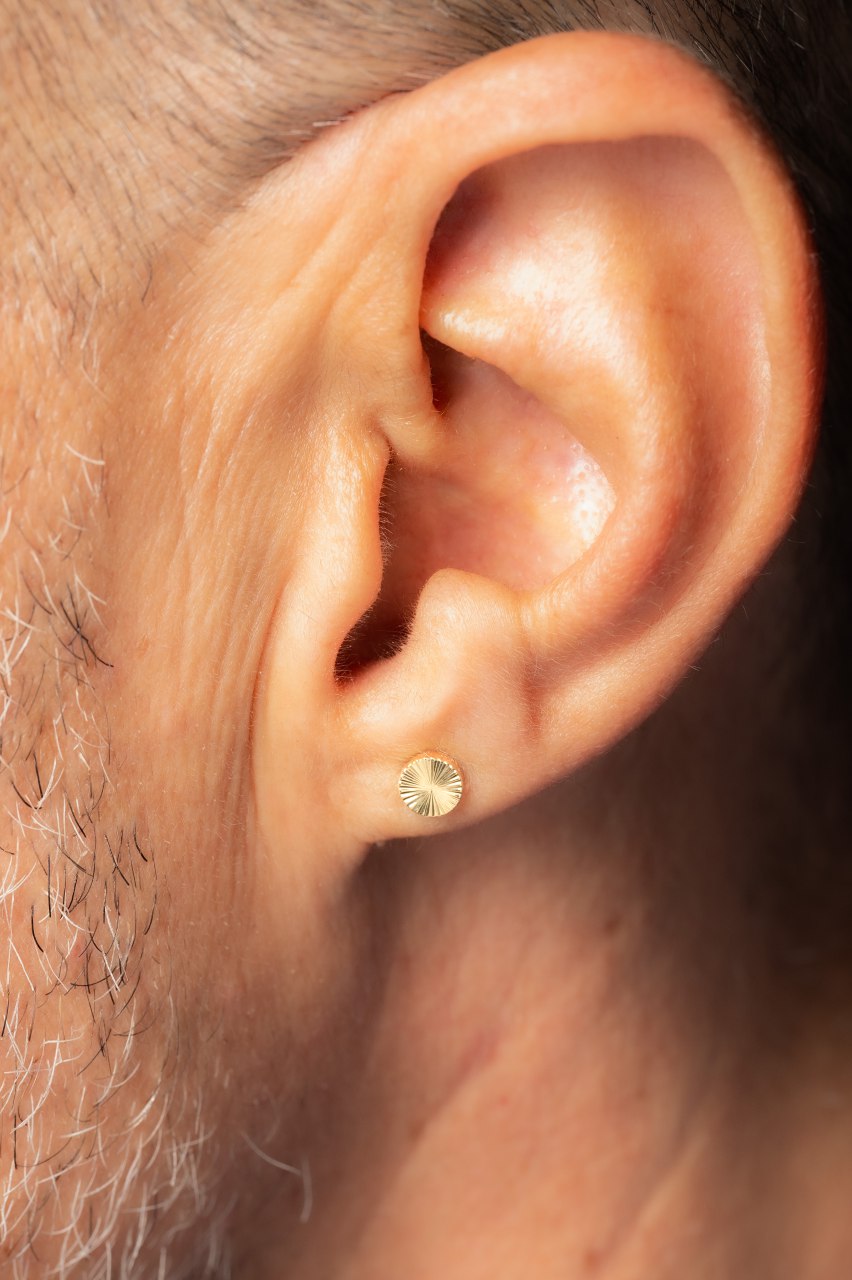 ARETES TOPO SOL REDONDO 8MM